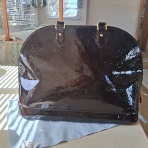 Louis Vuitton Glossy Chocolate Patent Leather Bag Large  M 14 110   Cm 46